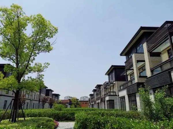 热点资讯：上海嘉隆国际商墅被评为上海最具投资价值的楼盘之一【官方网站】